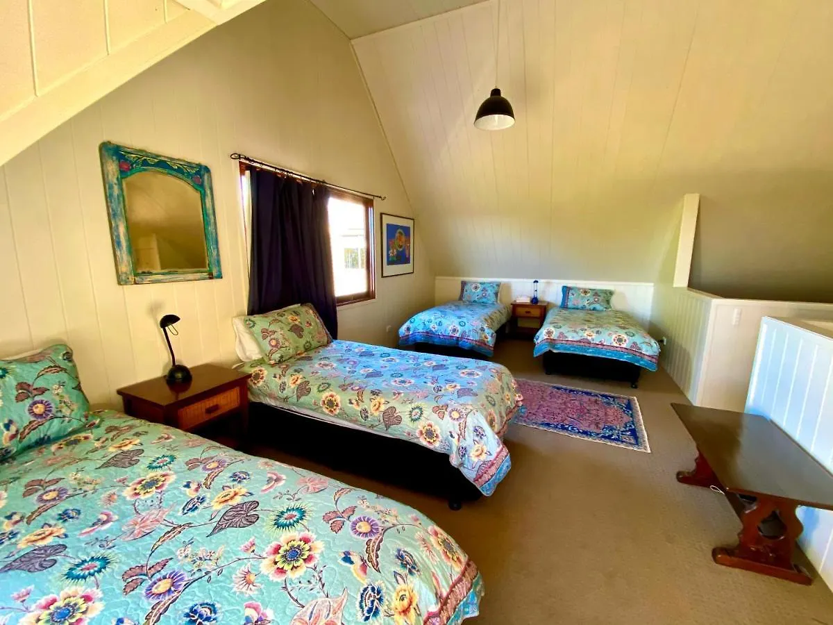 French Cottage & Loft Mapleton 0*,  Australia